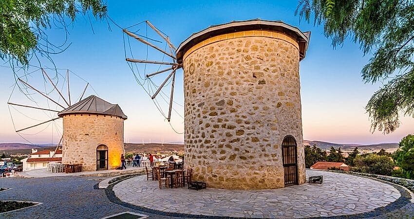 Alaçatı Çeşme Sığacık Şirince Efes Turu