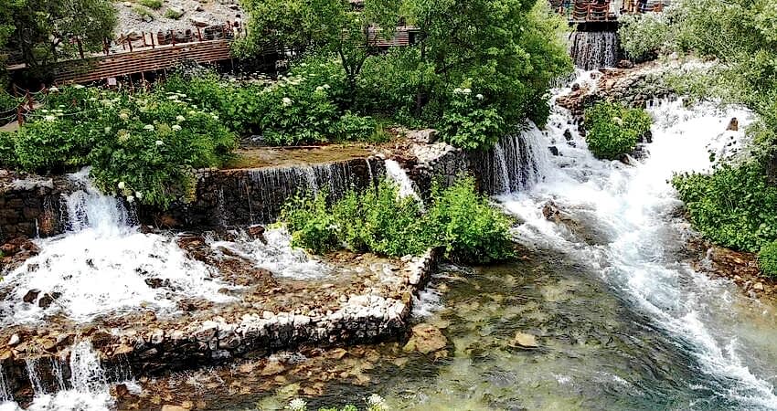  Doğunun İncileri(UÇAKLI)